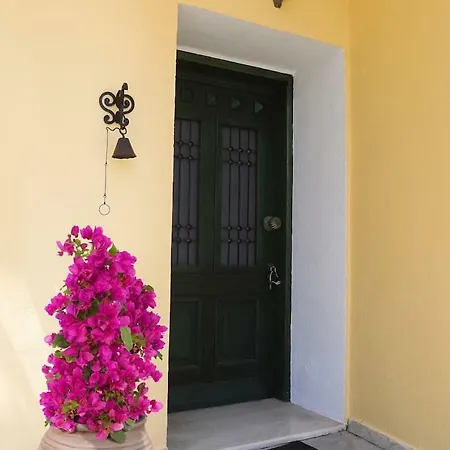 Corfu House In The Traditional Village * Γιαννάδες